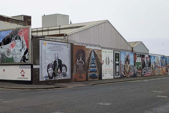 Belfast Troubles Walking Tour: An Eye-Witness Account with a Local Guide photo 4