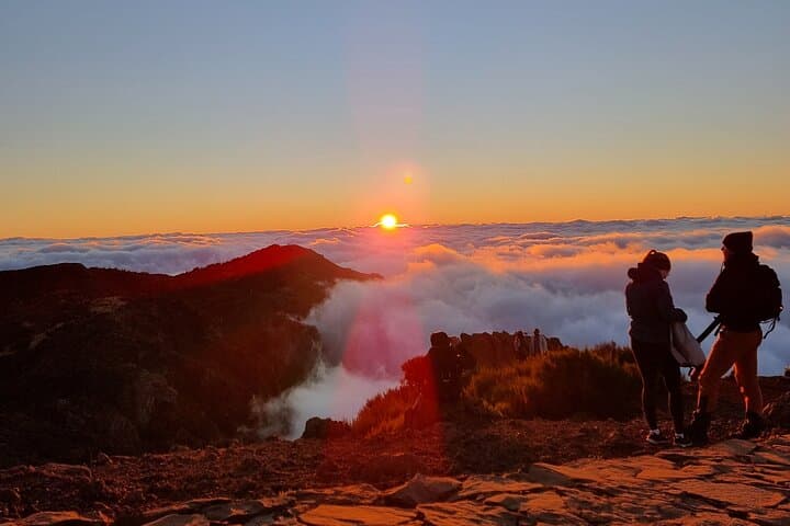 Sunset at Pico do Arieiro: Relaxing Evening Views on Madeira's Iconic Peak photo 5