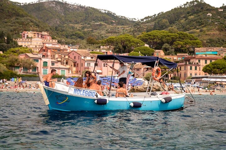 Sunset Boat Tour and Pesto Pasta in Cinque Terre photo 2