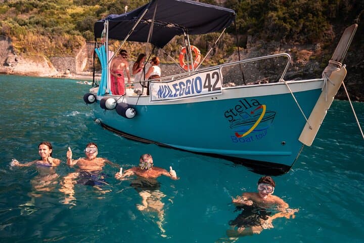 Sunset Boat Tour and Pesto Pasta in Cinque Terre photo 6