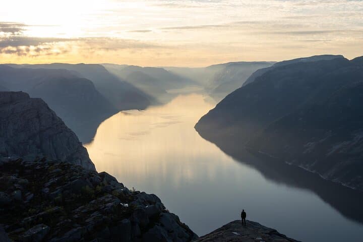 Preikestolen Sunrise Hike: Early Morning Pulpit Rock Trek & Breakfast from Stavanger photo 2