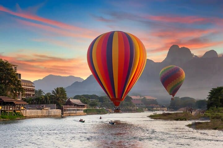 Sunrise Hot Air Balloon Over Vang Vieng: Karst Views & River Valleys