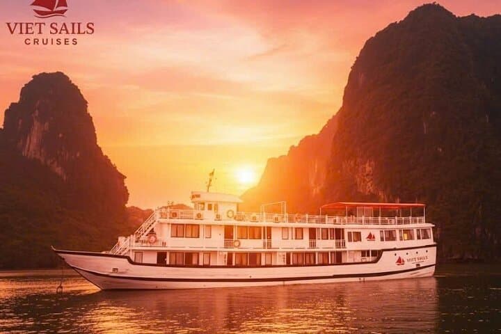 3-Day Bai Tu Long Bay Cruise: Kayak, Caves & Floating Villages photo 1
