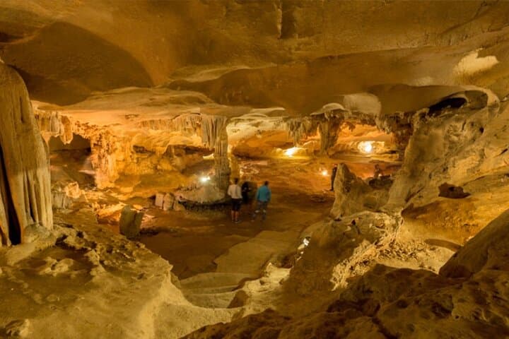 3-Day Bai Tu Long Bay Cruise: Kayak, Caves & Floating Villages photo 4