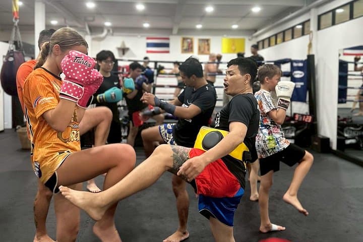 Train Like a Fighter: Private 90‑Minute Muay Thai Class at Watchara Gym Bangkok photo 2