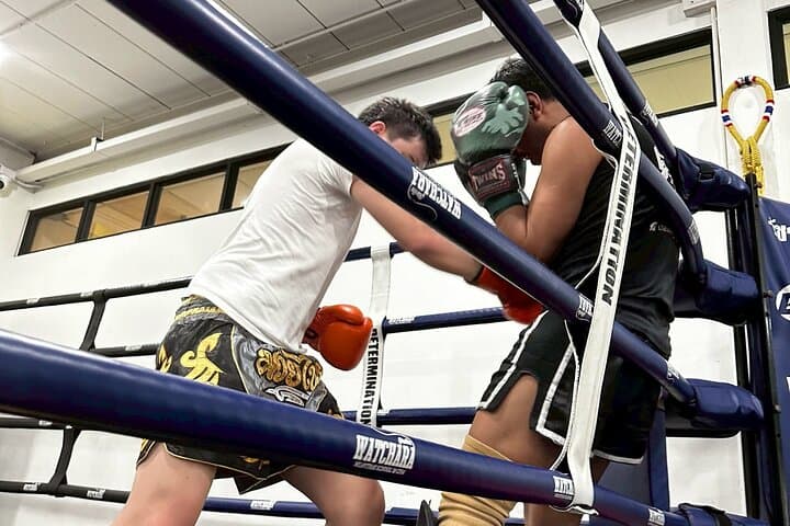 Private Muay Thai Class at Watchara Muay Thai Gym, Bangkok — 90‑Minute Training photo 3