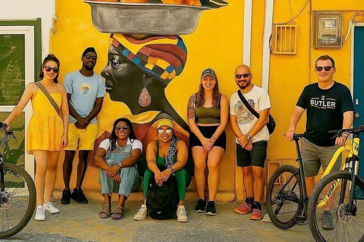 Epico Sunset Bike Tour: Cartagena Bay & Getsemaní Murals photo 2