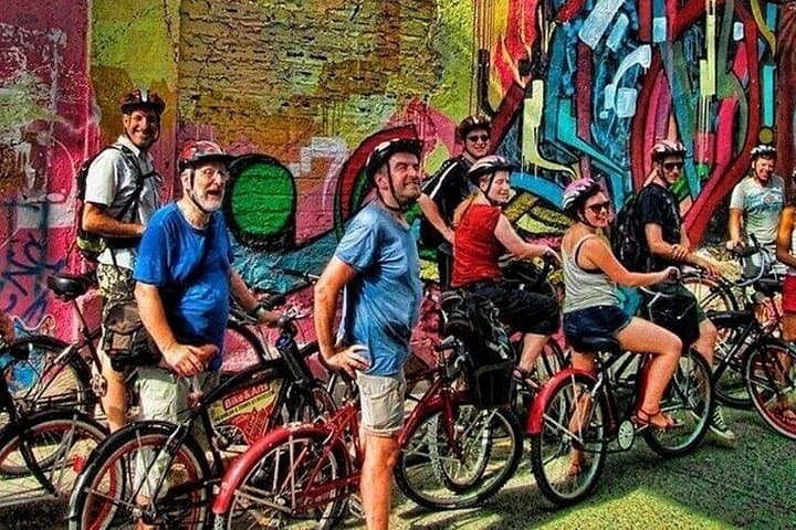 Epico Sunset Bike Tour: Cartagena Bay & Getsemaní Murals photo 1