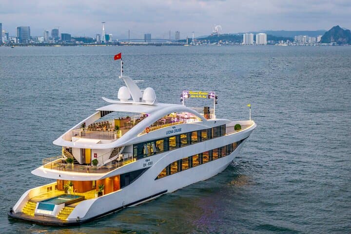 Halong Bay Luxury Day Cruise from Hanoi — Leona 5-Star Highlights & Practical Guide