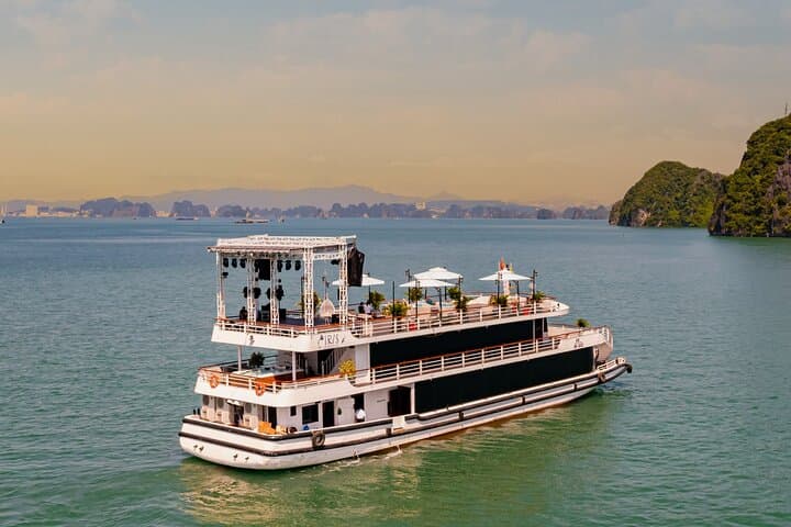 Halong Bay Premier Day Cruise from Hanoi — 5-Star Luxury with Jacuzzi