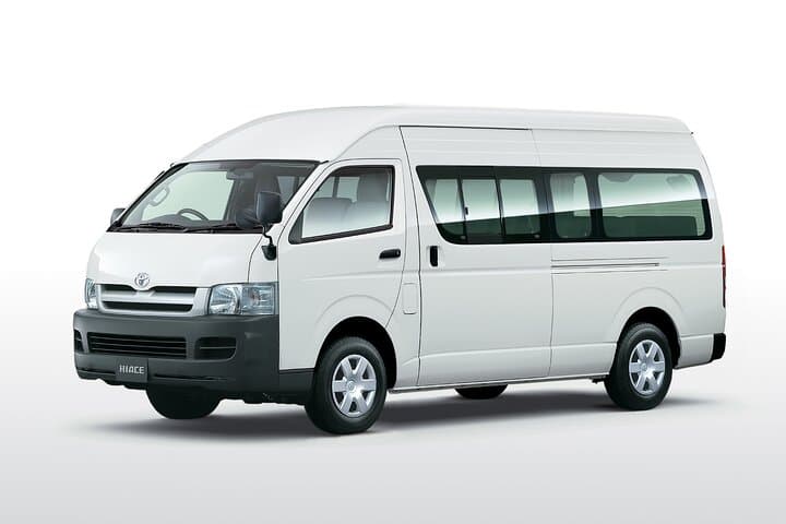 Sri Lanka by Private Minivan: Islandwide Chauffeur Service for Flexible Exploration