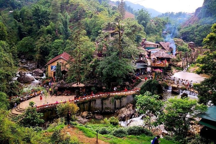 Sapa to Cat Cat Village: Half-Day Scenic Walk Through Black Hmong Valley
