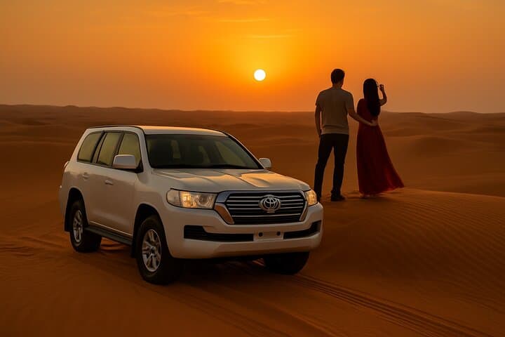 Dubai Red Dunes Evening Safari: BBQ Dinner, Dune Bashing & Live Shows photo 2