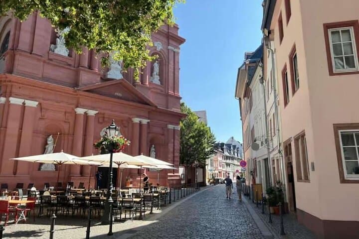 Mainz Walking Tour: Guided Old Town & Cathedral Highlights in German & English