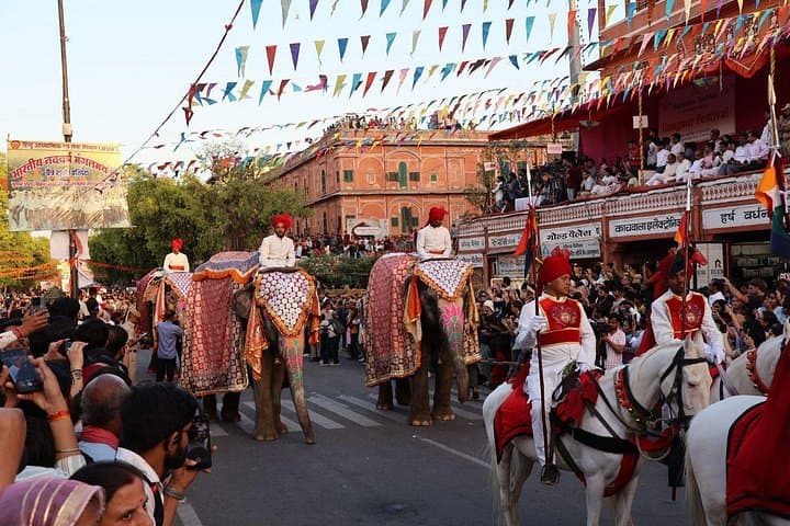 Golden Triangle: Delhi, Agra & Jaipur — 5-Day Cultural Road Trip photo 4