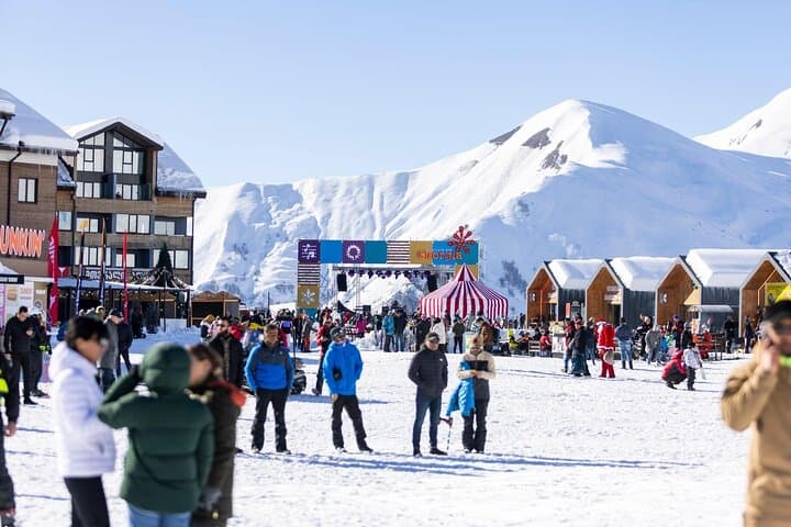Tbilisi to Kazbegi: 2-Day Gudauri & Gergeti Mountain Tour