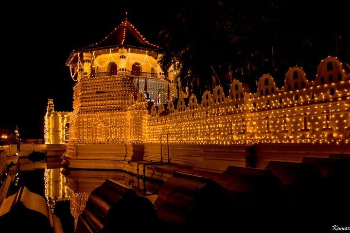Kandy and Scenic Highlands 5-Day Journey: Culture, Tea Trails & Riverston Views