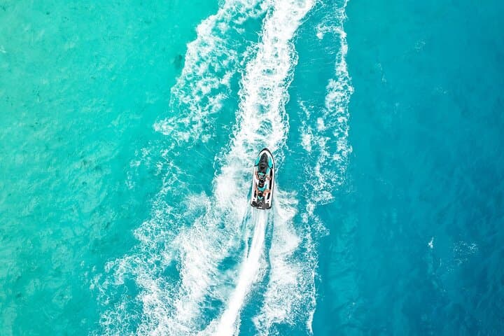 Bora Bora Full-Day Water Combo: Snorkel, Jet Ski & Motu Lunch photo 6
