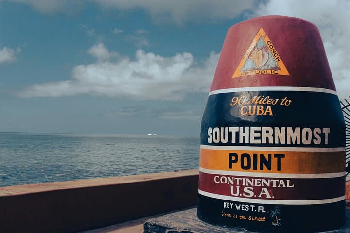 Key West Conch and Hemingway Self-Guided Walk: Old Town History & Duval Street Guide photo 3