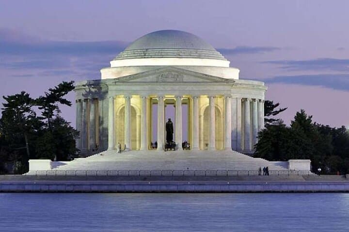 Washington DC Day-to-Night Tour & Mount Vernon Excursion photo 5