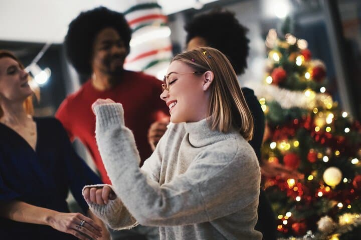 Cardiff Christmas Lights Walk: Castle, Market & Welsh Cakes