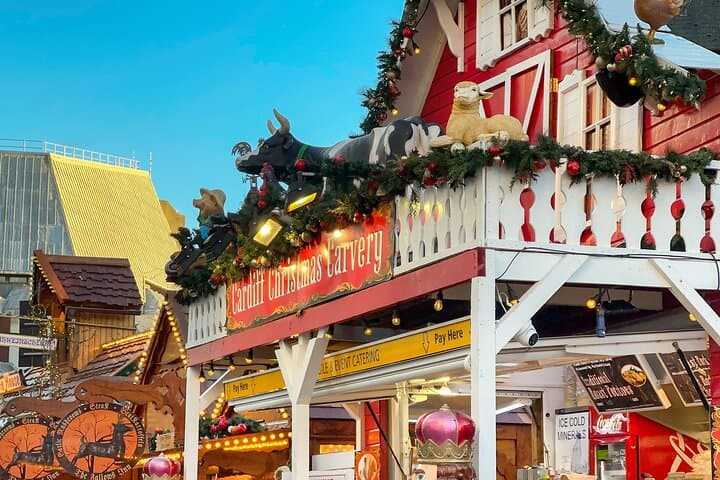 Cardiff Christmas Lights Walk: Castle, Market & Welsh Cakes photo 5