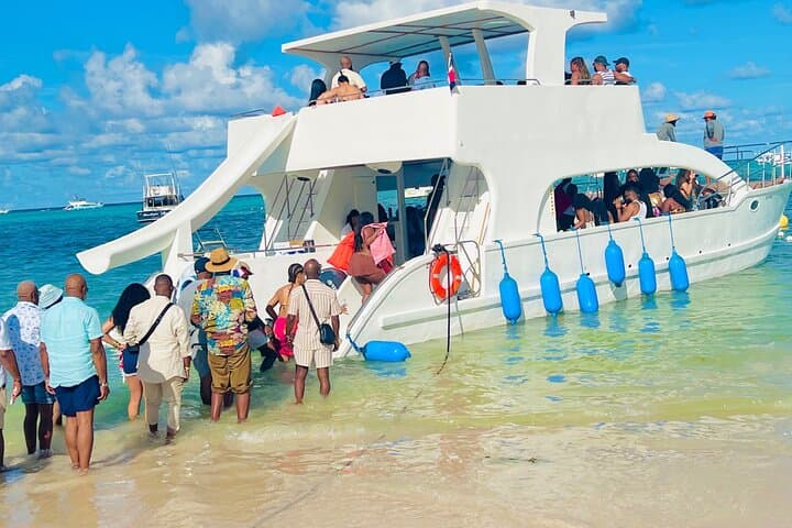 Punta Cana Hip-Hop Party Boat: Snorkel, Dance & Natural Pool Escape photo 1