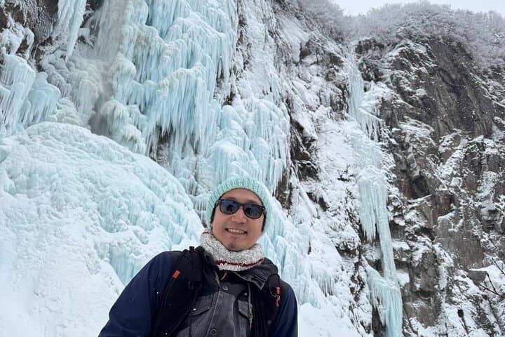 Snowshoe to Yonako Fudo: Japan’s Grand Icefall Adventure photo 1
