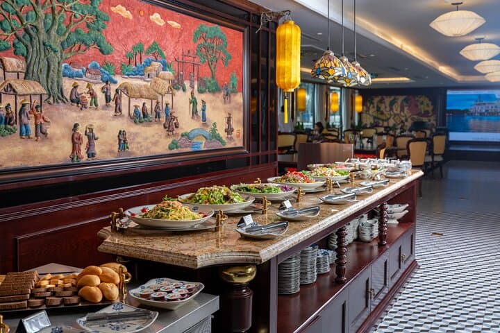 Lamour 2-Day Luxury Ha Long Bay Cruise: Overnight Scenic Tour photo 3
