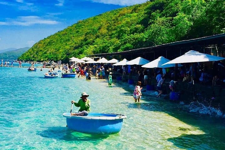 Nha Trang Snorkeling at Hon Mun with BBQ Lunch and Hon Tam Mud Bath photo 4