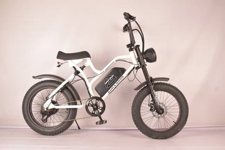 Self-Guided E-Bike Adventure on Grand Cayman: Explore Seven Mile Beach & Historic George Town photo 2