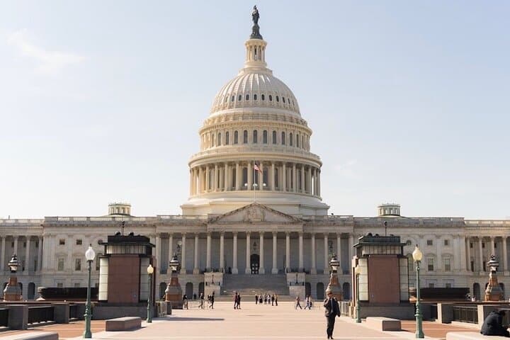 Express Guided Luxury Tours of Washington DC: Monuments, Museums & Private Transport photo 2