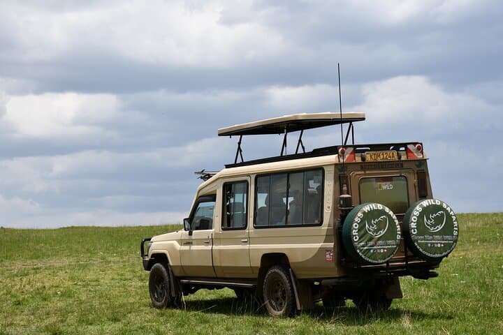 Budget 6-Day Kenya Safari: Masai Mara, Lake Nakuru & Amboseli photo 3