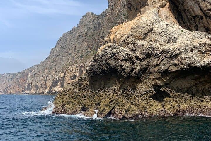 sesimbra-north-route-boat-tour-wild-coast-lagosteiros photo 3