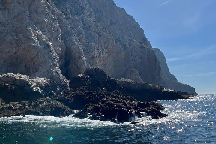 sesimbra-north-route-boat-tour-wild-coast-lagosteiros photo 5