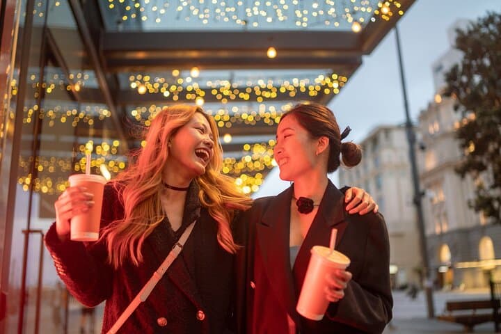 Auckland Christmas Walking Tour: City Lights & Waterfront Evening Stroll