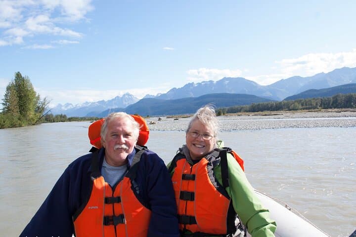 Chilkat Bald Eagle Preserve Rafting: Haines Semi-Private Wildlife Float photo 6