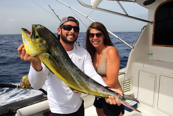Punta Cana Pro Fishing Adventure: Deep-Sea Charter for Mahi, Tuna & Sailfish photo 3