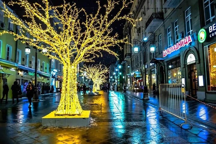 London Christmas Lights Night Tour — Open-Top Bus with Live Guide photo 5
