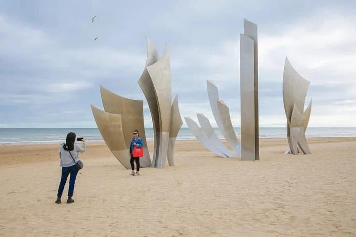 D-Day Beaches Day Trip from Paris — Utah Beach, Pointe du Hoc & American Cemetery photo 4