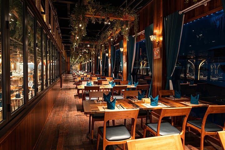 Ha Long Bay Luxury Day Cruise: 6-Star Pool, Buffet & Cave Exploration photo 4