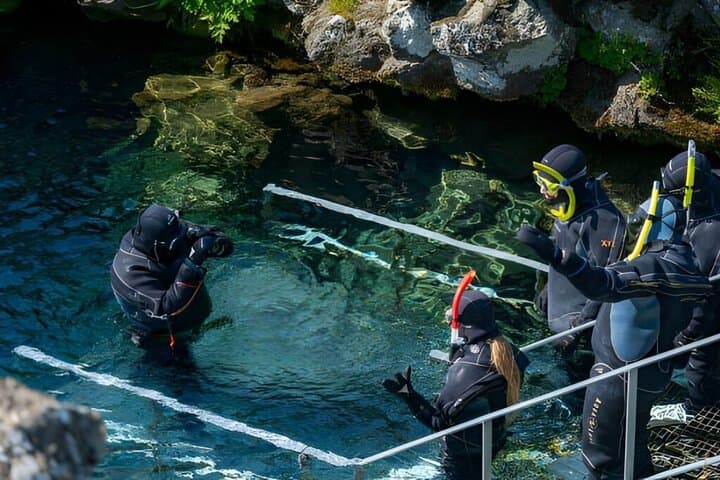 Reykjavik Private Golden Circle & Silfra Snorkel — Swim Between Continents
