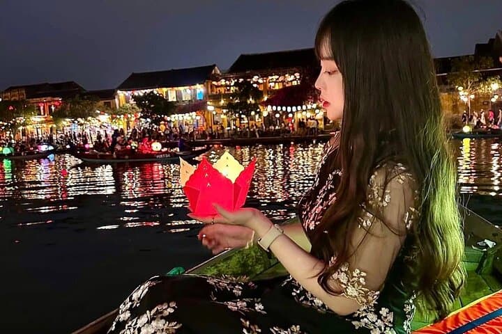 Hoi An Ancient Town Private Tour: Lantern Release, Thu Bon Boat Ride & Local Dinner photo 5