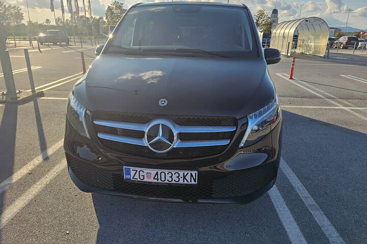 Private Zagreb to Split Transfer with Plitvice Lakes Day Stop