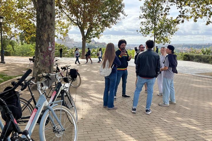 Madrid Bike Tour: Royal Squares, Retiro & Madroño Tasting photo 2