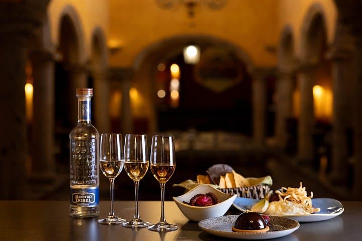 craft-your-own-dobel-blend-gourmet-tequilero-experience-in-guadalajara photo 1