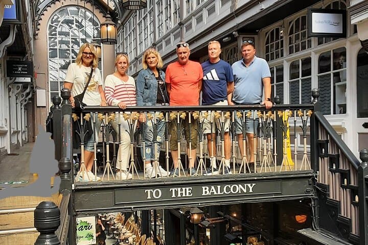 Explore Cardiff Like a Local: Private Walking Tour with a Local Guide