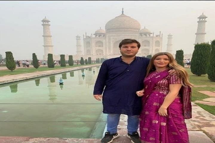 6-Day Golden Triangle Road Trip with Ranthambore Safari: Delhi, Agra & Jaipur photo 1