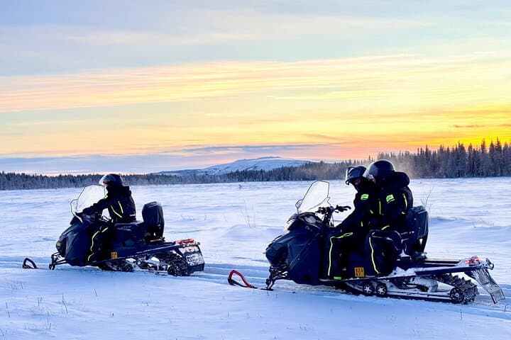 Private Snowmobile Safari from Riverside Lodge, Levi — 3-Hour Winter Ride