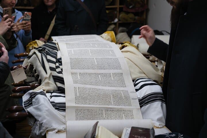 Inside Hasidic Brooklyn: A 3-Hour Walking Tour of Crown Heights photo 5